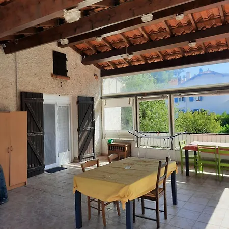 Solo Ouest Homestay Toulon